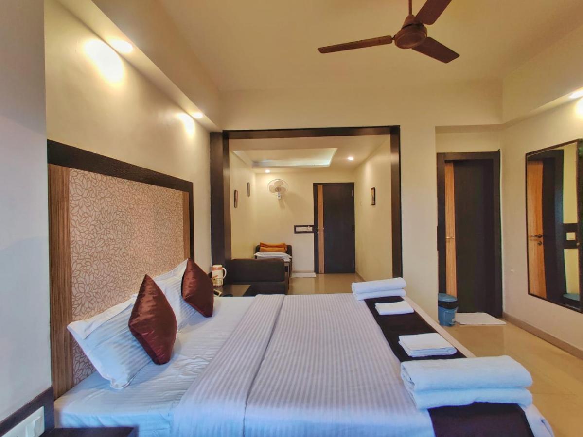Hotel Ashwin Igatpuri, Pure Veg & Jain Food Extérieur photo