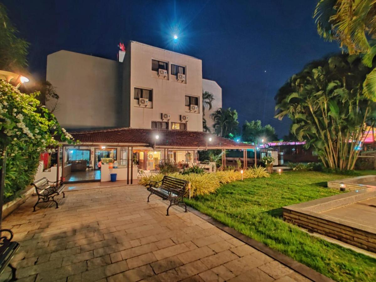 Hotel Ashwin Igatpuri, Pure Veg & Jain Food Extérieur photo