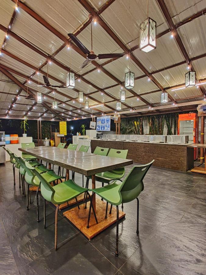 Hotel Ashwin Igatpuri, Pure Veg & Jain Food Extérieur photo