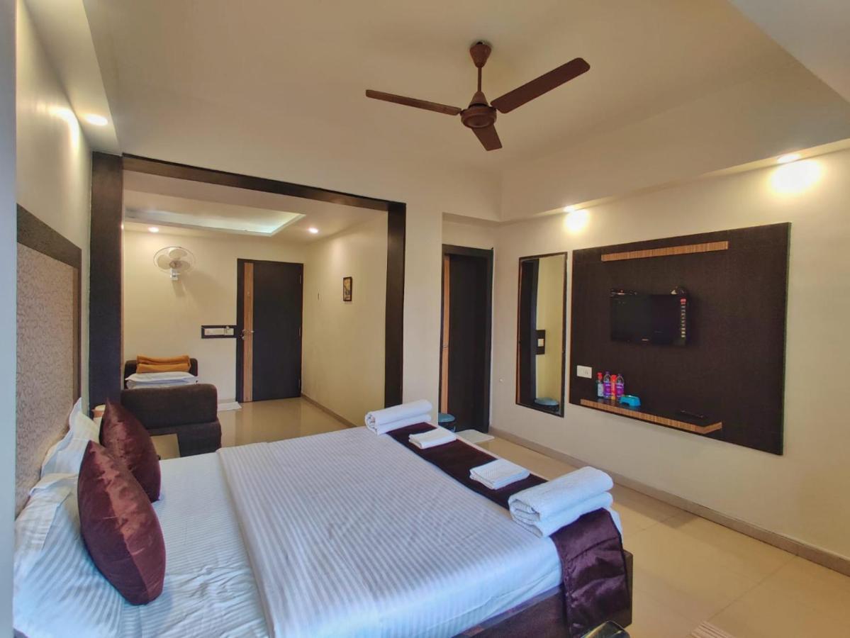 Hotel Ashwin Igatpuri, Pure Veg & Jain Food Extérieur photo