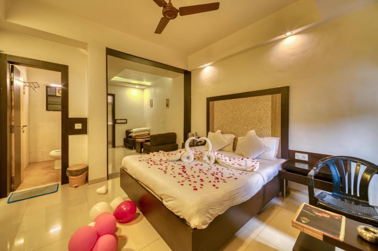 Hotel Ashwin Igatpuri, Pure Veg & Jain Food Extérieur photo