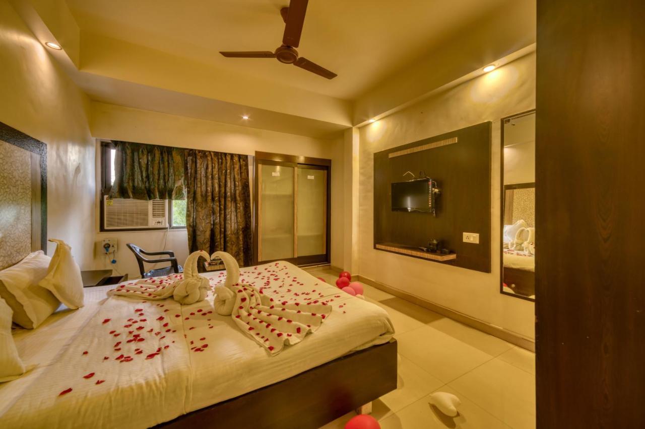 Hotel Ashwin Igatpuri, Pure Veg & Jain Food Extérieur photo