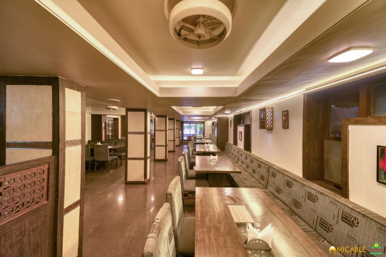 Hotel Ashwin Igatpuri, Pure Veg & Jain Food Extérieur photo
