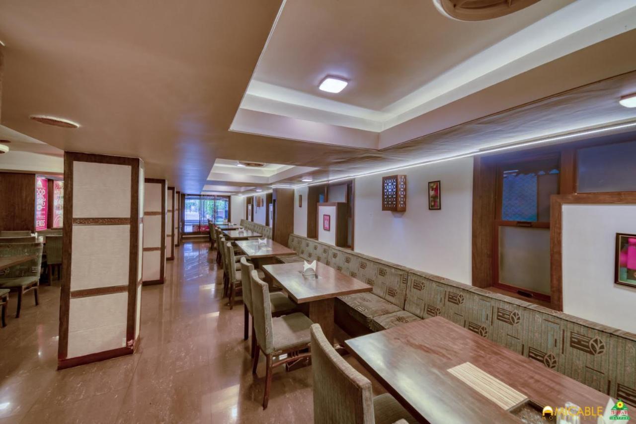 Hotel Ashwin Igatpuri, Pure Veg & Jain Food Extérieur photo