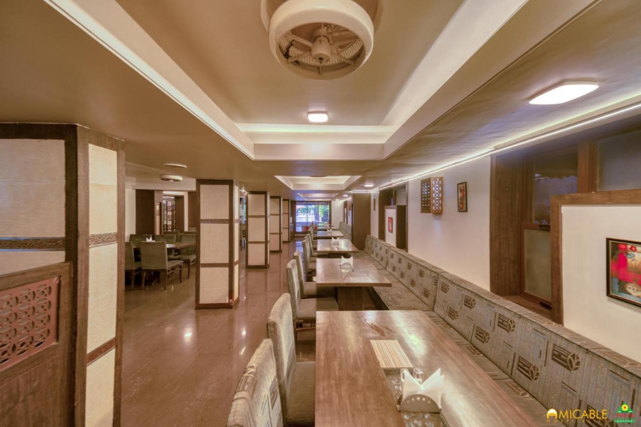 Hotel Ashwin Igatpuri, Pure Veg & Jain Food Extérieur photo